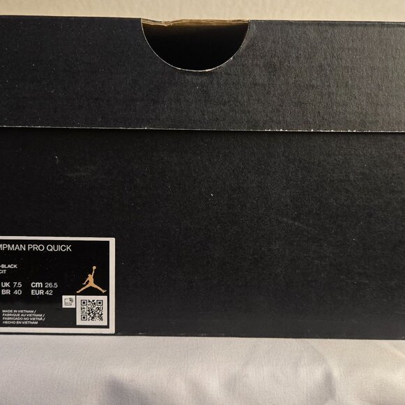 Jordan\'s main image 10